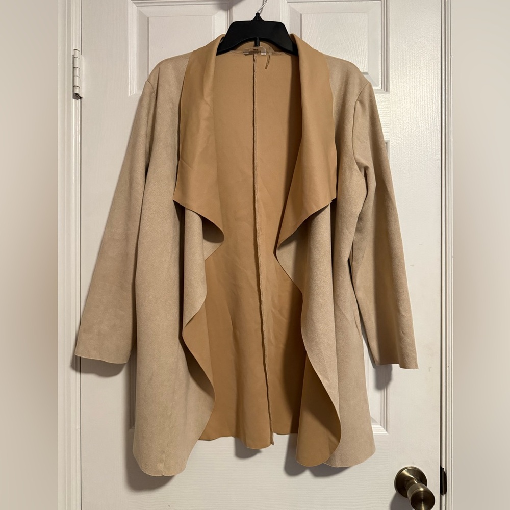 KAKTUS WOMEN’S FAUX SUEDE TAN TUNIC CARDIGAN JACKET W/POCKETS SIZE LARGE EUC